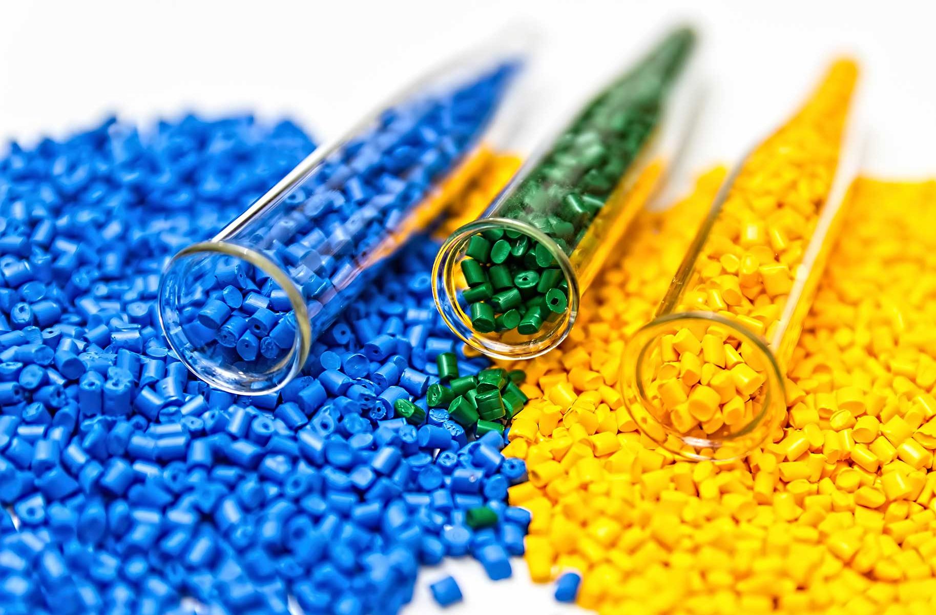 Beyond the Name: A Comprehensive Guide to the Most Common Injection Molding Plastics (ABS, PP, Nylon) and Their Applications 